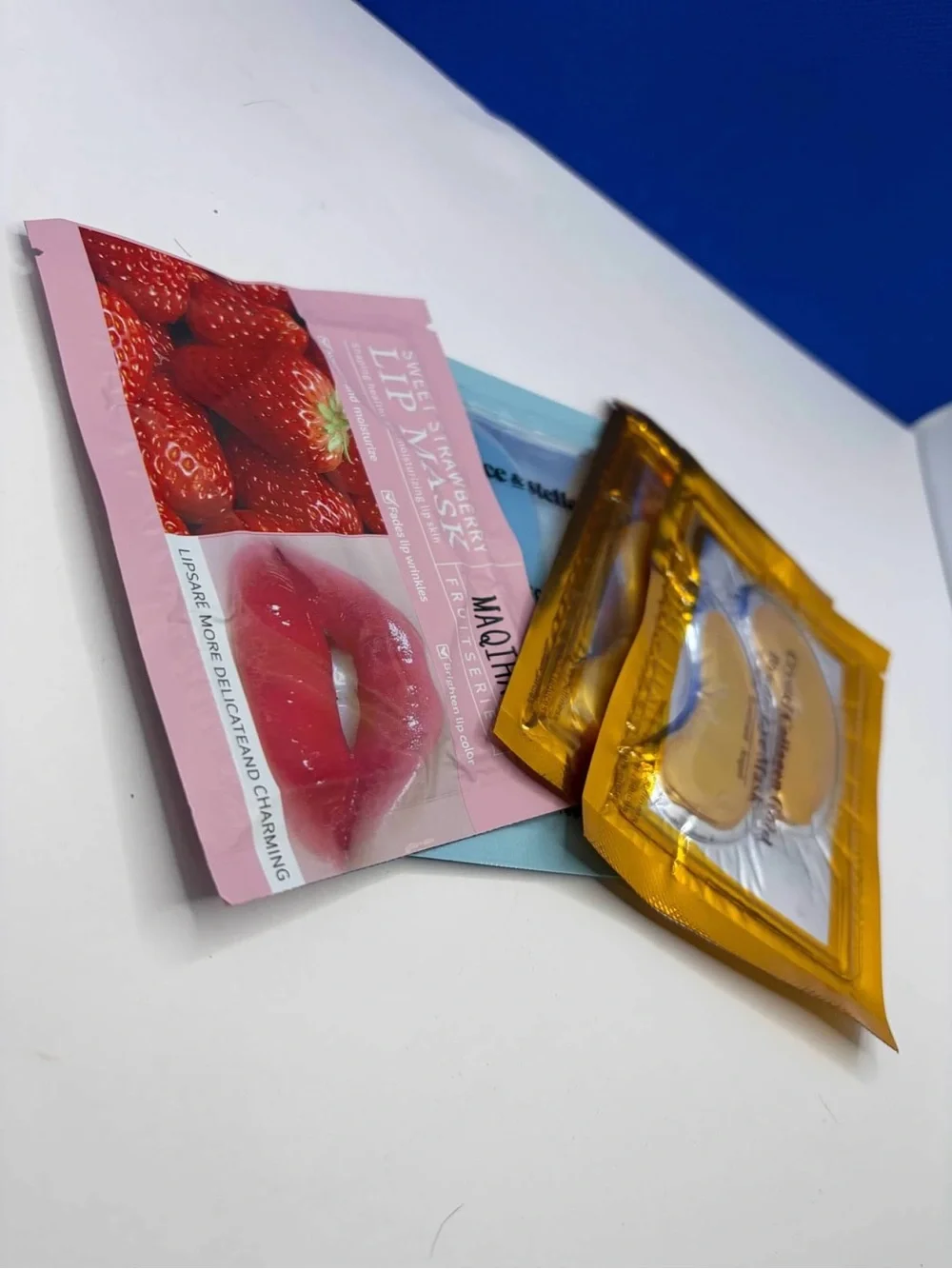 Self Care Beauty Mask Bundle Eye Masks Lip Mask 4 Piece Spa Set